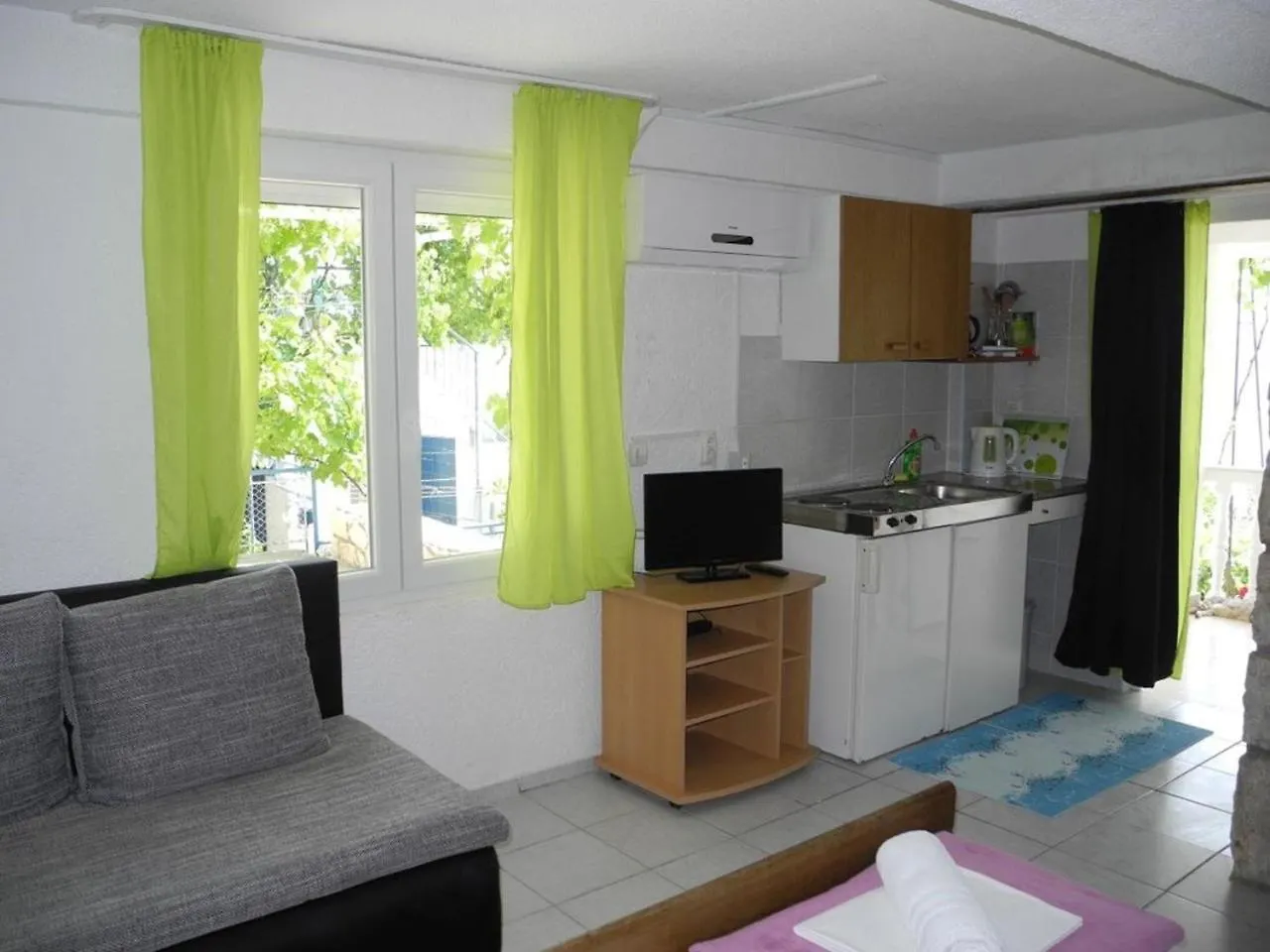 Apartment In Dramalj 5788